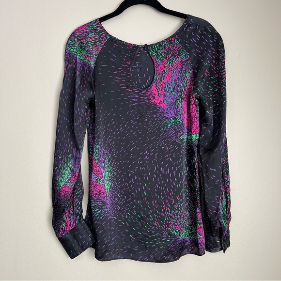 Chic Artistic Feminine 100% Silk Charmeuse Blouse Black & Vivid Print Women’s S - Picture 2 of 10